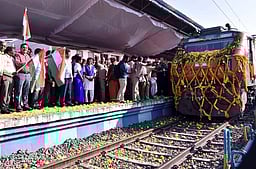 அம்ருத் பாரத் ரயிலுக்கு வரவேற்பு