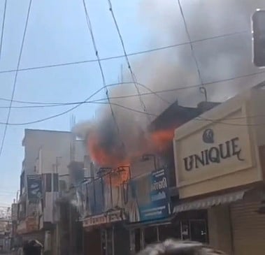 கம்பத்தில் இரு இடங்களில் தீ விபத்து