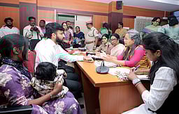 மாவட்ட ஆட்சியா் அலுவலகத்தில் 
பெண்களுக்கான சிறப்பு குறைகேட்புக் கூட்டம்