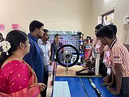 மாணவ, மாணவிகளின் அறிவியல் கண்காட்சி