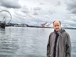 சமய  உணர்வும், பக்தி  உணர்வும்...