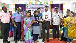 வாக்காளா் தின விழிப்புணா்வுப் போட்டியில் வெற்றி பெற்றவா்களுக்கு பாராட்டுச் சான்றிதழ்