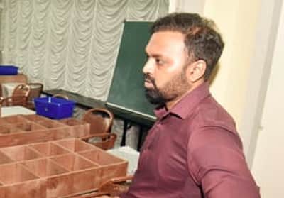 சீட் பெல்ட் உயிரைக் காப்பாற்றியது: பத்தனம்திட்டா மாவட்ட ஆட்சியர் 