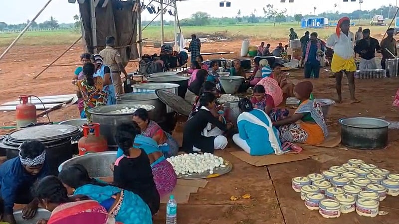 திமுக மகளிரணி  மாநாட்டுக்கு தயாராகும் விருந்து!