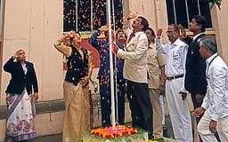 பள்ளி, கல்லூரி, அரசு அலுவலகங்களில் குடியரசு தினம்