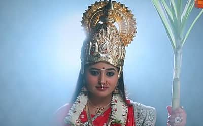புது வசந்தம் தொடரில் அம்மனாக நடிக்கும் அக்‌ஷயா!