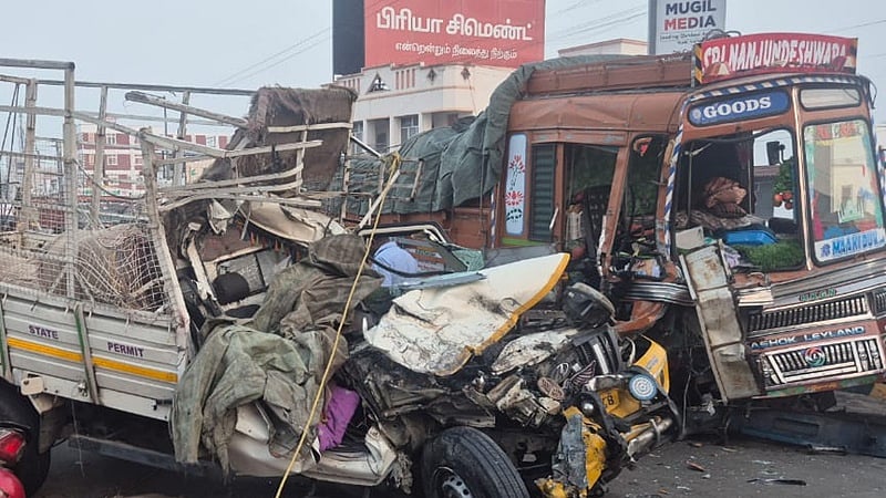 நாமக்கல்: லாரி, சரக்கு வாகனம் மோதிய விபத்தில் 3 பேர் பலி!