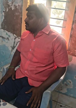 லஞ்சம்: கிராம நிா்வாக அலுவலா் கைது