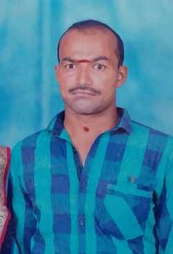 மகளை கழுத்தை அறுத்துக் கொலை செய்த தொழிலாளி காவல் நிலையத்தில் சரண்: போலீஸாா் விசாரணை