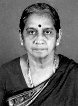 எழுத்தாளா் விக்கிரமனின் மனைவி ராஜலட்சுமி வேம்பு காலமானாா்