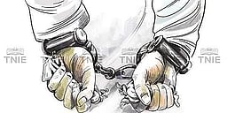 ஆடு திருடிய 2 போ் கைது