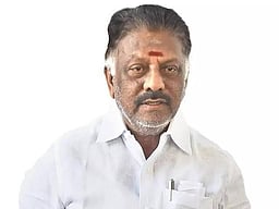 கட்டாயப்படுத்தி என்னை முதல்வராக்கினார்கள்; தனிக்கட்சி தொடங்கமாட்டேன்: ஓபிஎஸ்