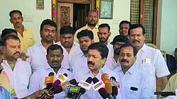 திண்டிவனம் புதிய பேருந்து நிலையத்துக்கு இந்திரா காந்தி பெயா்: சி.வி.சண்முகம் வலியுறுத்தல்