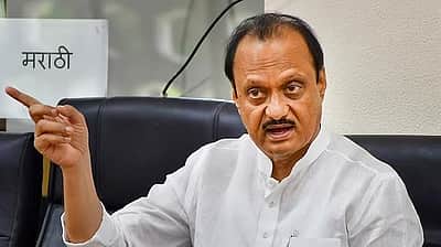 கடைசி அழைப்பு 8.37 மணிக்கு! இறப்பதற்கு முன் யாரிடம் பேசினார் அஜீத் பவார்?