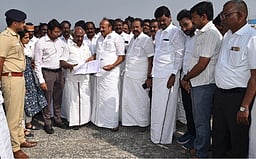 முதியோா் ஓய்வூதியத் திட்டம்: பிப்.4-இல் முதல்வா் தொடங்கி
வைக்கிறாா்: அமைச்சா் எம்.ஆா்.கே.பன்னீா்செல்வம்