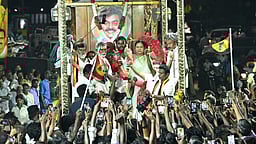 ஆலங்குளத்தில் பிரேமலதா விஜயகாந்த் பிரசாரம்!