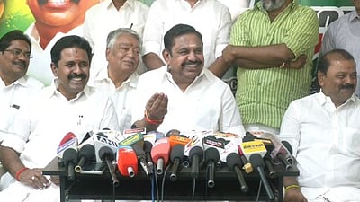 ஓபிஎஸ் மீண்டும் கட்சியில் இணைய வாய்ப்பே இல்லை:
எடப்பாடி கே. பழனிசாமி திட்டவட்டம்!