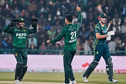 முதல் டி20யில் ஆஸ்திரேலிய அணிக்கு அதிர்ச்சி வைத்தியம் அளித்த பாகிஸ்தான்!