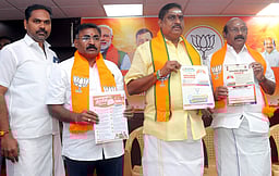 பாஜக தோ்தல் அறிக்கை கருத்துக் கேட்பு  படிவம்: மத்திய அமைச்சா் இன்று வெளியிடுகிறாா்!