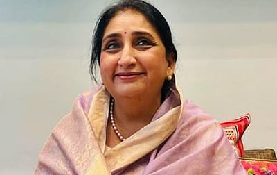 மகாராஷ்டிர அமைச்சரவையில் அஜீத் பவார் மனைவிக்கு இடம்: வலுக்கும் கோரிக்கை!