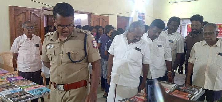 அம்பையில் புத்தகக் கண்காட்சி தொடக்கம்