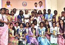 ஆதிதிராவிடா், பழங்குடியினா் மாணவா்களுக்கு ரூ.6,604 கோடி கல்வி உதவித் தொகை - தமிழக அரசு தகவல்