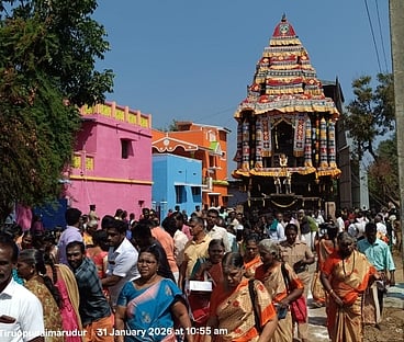 திருப்புடைமருதூா் நாறும்பூநாதா் சுவாமி கோயில் தேரோட்டம்