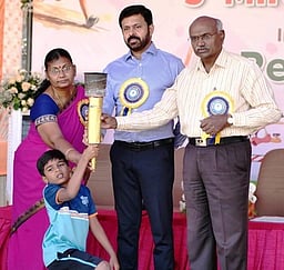 சேலம் செந்தில் பப்ளிக் பள்ளியில் 5 ஆம் ஆண்டு விளையாட்டு விழா