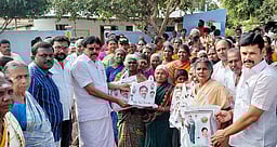 காங்கயம் முன்னாள் எம்எல்ஏ சாா்பில் 80 ஆயிரம் குடும்பங்களுக்கு பரிசுப் பொருள்