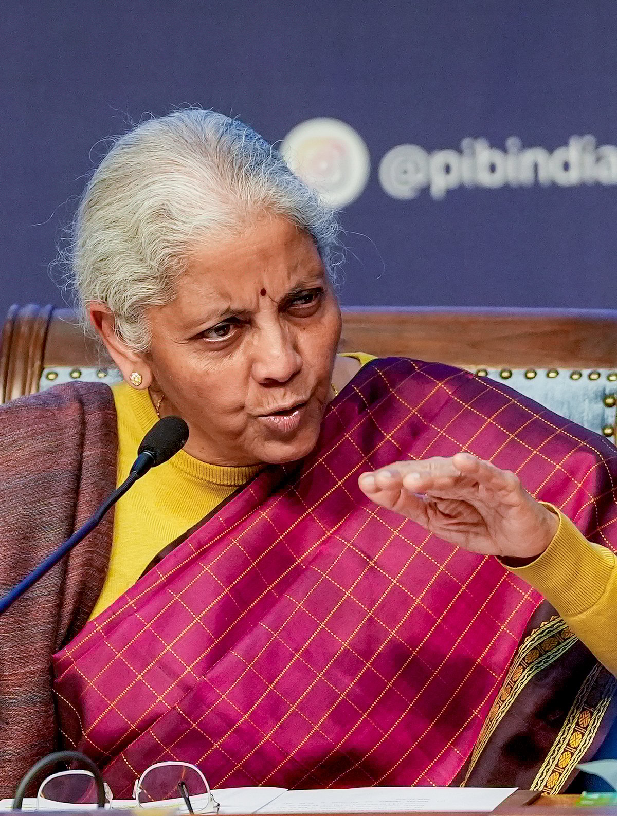 பட்ஜெட்டில் அனைத்துப் பிரிவினருக்கும் முக்கியத்துவம்: ராகுலுக்கு நிா்மலா சீதாராமன் பதிலடி!