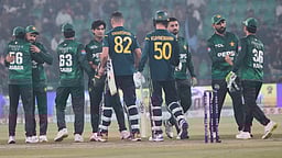 111 ரன்கள் வித்தியாசத்தில் ஆஸி. தோல்வி; டி20 தொடரை முழுமையாகக் கைப்பற்றிய பாகிஸ்தான்!