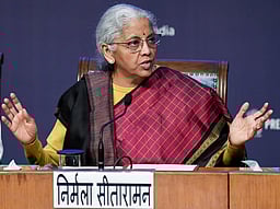 கட்டாய காப்பீடு விற்பனை - வங்கிகளுக்கு மத்திய நிதியமைச்சர் நிர்மலா சீதாராமன் எச்சரிக்கை விடுத்திருப்பது குறித்து...வாசகர்களிடமிருந்து வந்த கருத்துகளில் சில... 