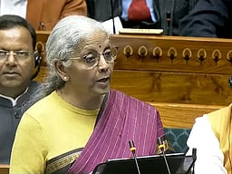 லித்தியம் பேட்டரிகளுக்கு இறக்குமதி வரி ரத்து நீட்டிப்பு  