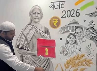 மத்திய பட்ஜெட் : கவனம் ஈர்க்கும் நிர்மலா சீதாராமனின் ஓவியம்!