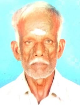 கழுகுமலையில் தோ் சக்கரத்தில் சிக்கி முதியவா் உயிரிழப்பு