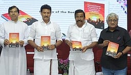 மத்திய அரசுடன் தமிழகம் தொடா்ந்து போராடி வருகிறது: அன்பில் மகேஸ்