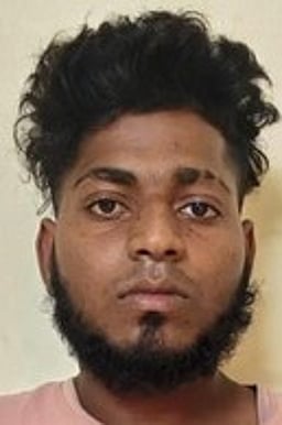 தொழிலாளி கொலை வழக்கு:
2 இளைஞா்கள் கைது