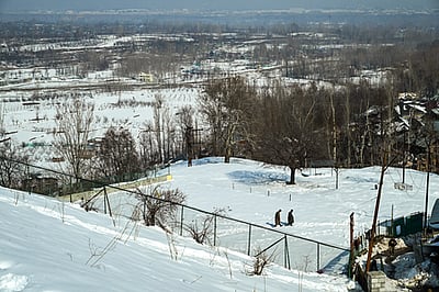 காஷ்மீரில் மிதமான நிலநடுக்கம்: மக்கள் அச்சம்  