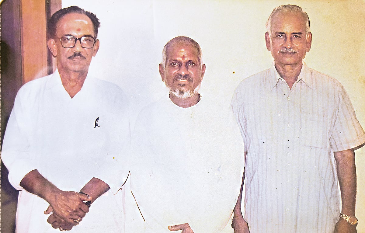 சத்தியசீலன், இசைஞானி இளையராஜாவுடன்....