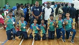 சிலம்பப் போட்டி: ஆற்காடு மாணவா்கள் சிறப்பிடம்