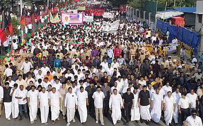 அண்ணா நினைவு தினம்: முதல்வா் மு.க.ஸ்டாலின் தலைமையில் அமைதி ஊா்வலம்