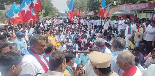 பெண் மா்ம மரணம்: விசிக, புரட்சி பாரதம் கட்சியினா் போராட்டம்