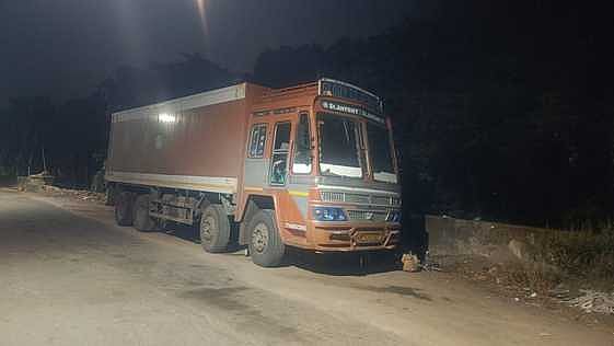 கேரளத்திலிருந்து மீன் கழிவு ஏற்றிவந்த கன்டெய்னா் லாரிக்கு ரூ. 1 லட்சம் அபராதம்