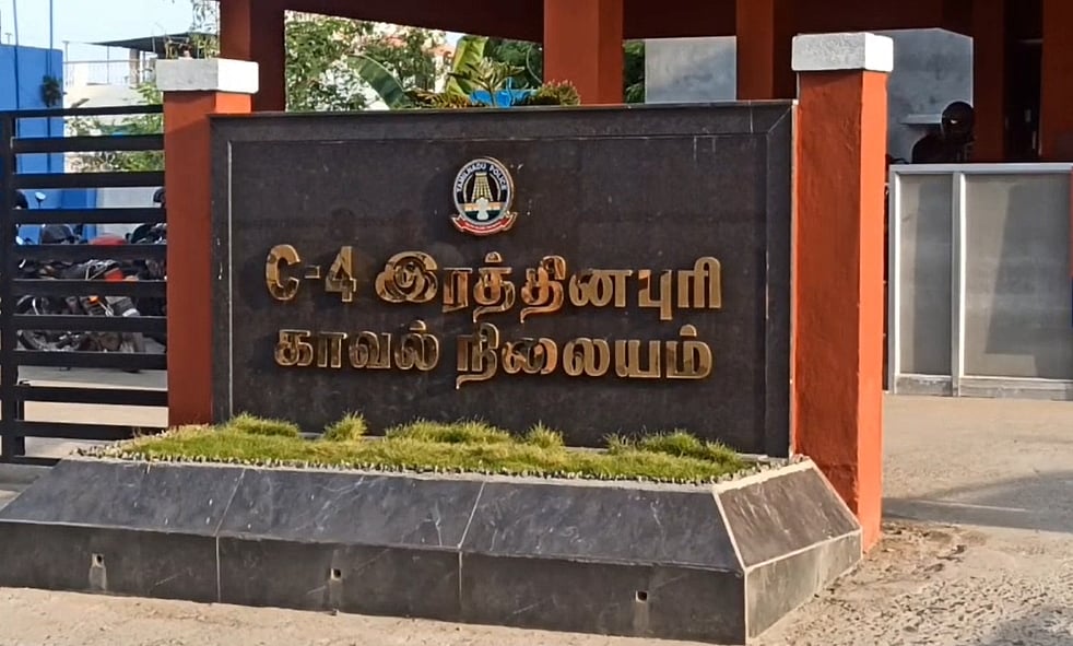 கோவையில் ருசிகரம்! போலீஸ் ரோந்து வாகனத்தில் வந்து பைக்கை திருடியவர்!