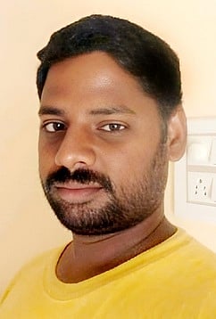 கிருஷ்ணகிரி அருகே சாலை விபத்தில் திமுக நிா்வாகி உயிரிழப்பு: மற்றொருவா் காயம்