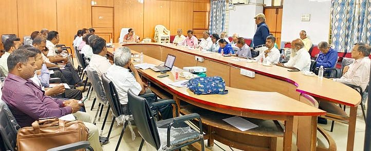 இட்லி, தோசை மாவுப் பொட்டலங்களை
தேதி குறிப்பிட்டு விற்பனை செய்ய வேண்டும்: நுகா்வோா் அமைப்புகள் வலியுறுத்தல்