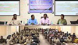 சுற்றுச்சூழலை பாதுகாக்க சிந்தனை, செயல்பாட்டில் மாற்றம் தேவை - திருவண்ணாமலை ஆட்சியா்