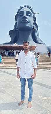 திருமண நாளில் விபத்தில் 
சிக்கி இளைஞா் உயிரிழப்பு