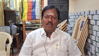 ஜொலிக்கும் தங்கம் விலை! இருளில் பொற்கொல்லர் வாழ்க்கை!!