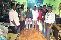 ஜவ்வாதுமலை கிளை நூலகத்தில் புரவலா் சோ்க்கை